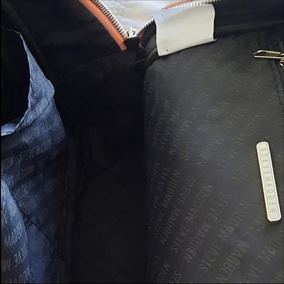 NWT STEVE MADDEN BACKPACK & MATCHING WALLET SET - Picture 6 of 10